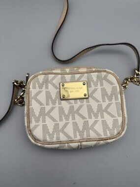 Michael Kors Women Beige Jet Set Travel MK Coated Canvas Zip Crossbody Bag Small